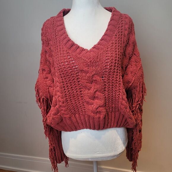 Hooked up Fringed Chenille Cropped Sweater Size Small - Picture 2 of 6